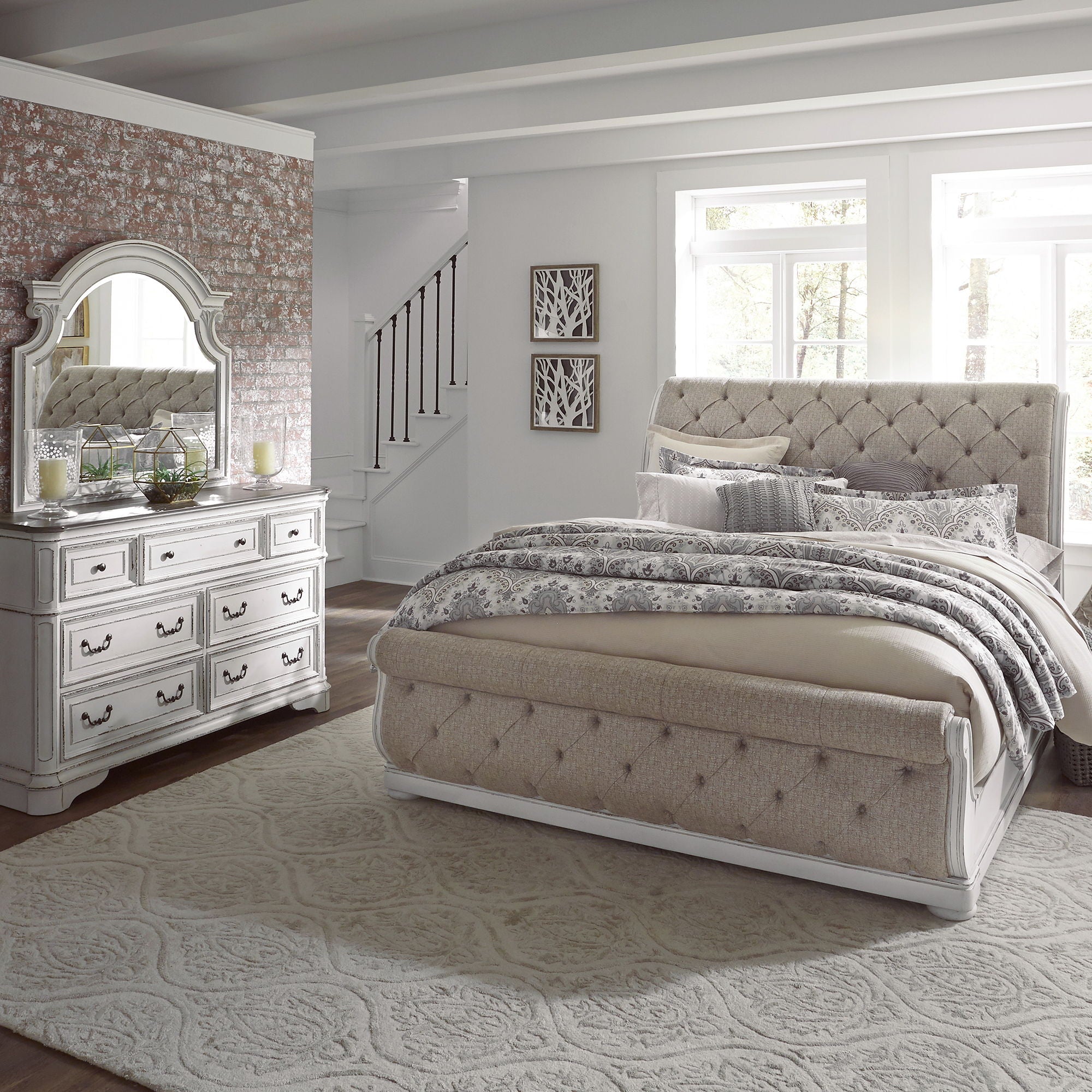 Liberty Furniture Magnolia Manor – 3 Piece Bedroom Set (California King Upholstered Sleigh Bed, Dresser & Mirror) – White