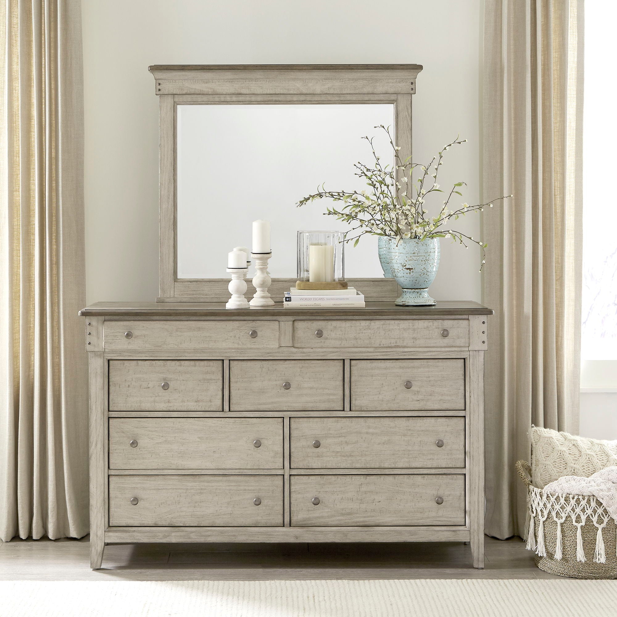 Liberty Furniture Ivy Hollow – Dresser & Mirror – White