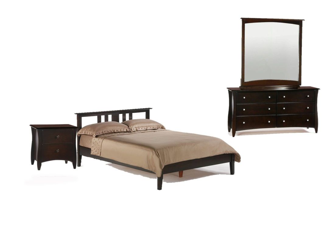 Night & Day Thyme 4pc Platform Bedroom Set in Chocolate